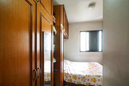 Apartamento à venda com 60m², 2 quartos e 1 vagaQuarto 02