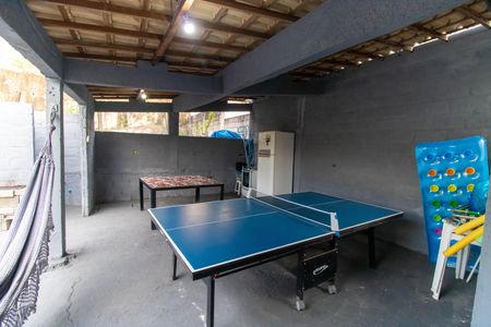 Casa de condomínio à venda com 286m², 4 quartos e 2 vagas Casa de condomínio à venda com 286m², 4 quartos e 2 vagasÁrea externa