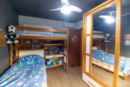 Casa de condomínio à venda com 286m², 4 quartos e 2 vagas Casa de condomínio à venda com 286m², 4 quartos e 2 vagasQuarto 2