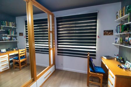 Casa de condomínio à venda com 286m², 4 quartos e 2 vagas Casa de condomínio à venda com 286m², 4 quartos e 2 vagasQuarto 2