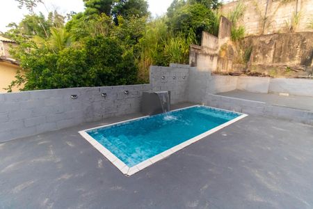 Casa de condomínio à venda com 286m², 4 quartos e 2 vagas Casa de condomínio à venda com 286m², 4 quartos e 2 vagasÁrea externa