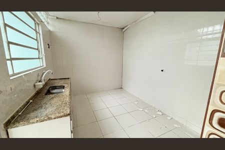 Casa à venda com 150m², 2 quartos e sem vaga