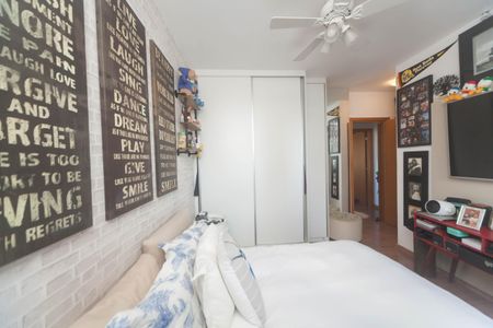 Apartamento à venda com 77m², 2 quartos e 2 vagassuite 