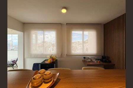 Apartamento à venda com 96m², 2 quartos e 1 vagaCozinha