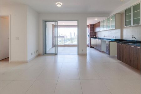 Apartamento à venda com 68m², 2 quartos e 2 vagasFoto 03