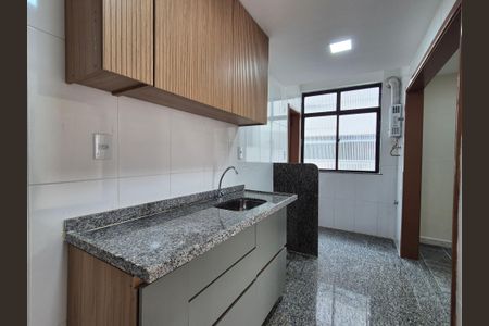 Apartamento para alugar com 83m², 2 quartos e 1 vaga