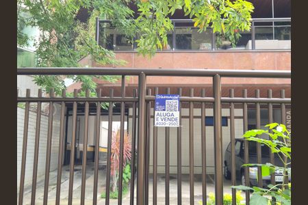 Apartamento para alugar com 83m², 2 quartos e 1 vaga