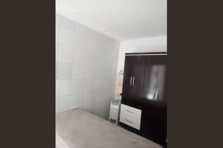 Casa à venda com 100m², 2 quartos e 2 vagas Casa à venda com 100m², 2 quartos e 2 vagasQuarto