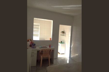 Casa à venda com 100m², 2 quartos e 2 vagas Casa à venda com 100m², 2 quartos e 2 vagasCozinha