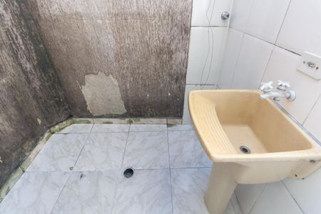 Casa para alugar com 30m², 1 quarto e sem vaga Casa para alugar com 30m², 1 quarto e sem vagaÁrea de Serviço