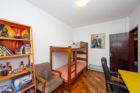 Quarto de apartamento à venda com 3 quartos, 105m² em Vila Barragem Santa Lucia, Belo Horizonte
