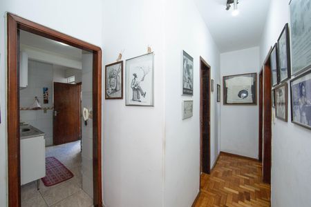 Corredor de apartamento à venda com 3 quartos, 105m² em Vila Barragem Santa Lucia, Belo Horizonte