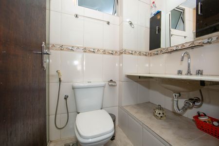 Apartamento à venda com 105m², 3 quartos e 1 vaga Apartamento à venda com 105m², 3 quartos e 1 vagaBanheiro da Suíte
