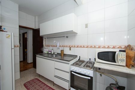 Apartamento à venda com 105m², 3 quartos e 1 vaga Apartamento à venda com 105m², 3 quartos e 1 vagaCozinha