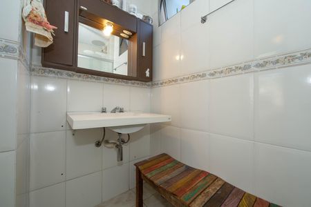 Apartamento à venda com 105m², 3 quartos e 1 vaga Apartamento à venda com 105m², 3 quartos e 1 vagaBanheiro social