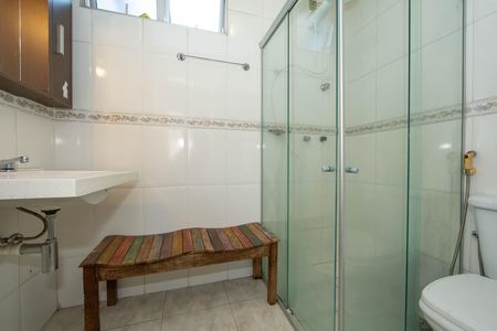 Apartamento à venda com 105m², 3 quartos e 1 vaga Apartamento à venda com 105m², 3 quartos e 1 vagaBanheiro social