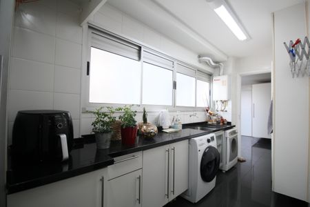 Apartamento à venda com 172m², 3 quartos e 3 vagasÁrea de Serviço