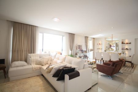 Apartamento à venda com 172m², 3 quartos e 3 vagasSala