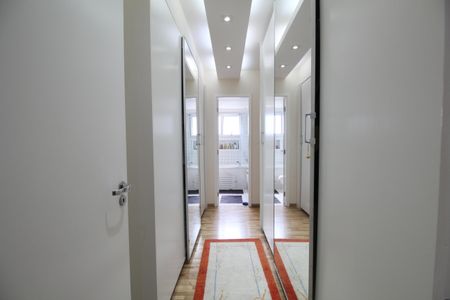 Apartamento à venda com 172m², 3 quartos e 3 vagasCloset 