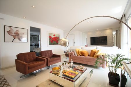 Apartamento à venda com 172m², 3 quartos e 3 vagasSala