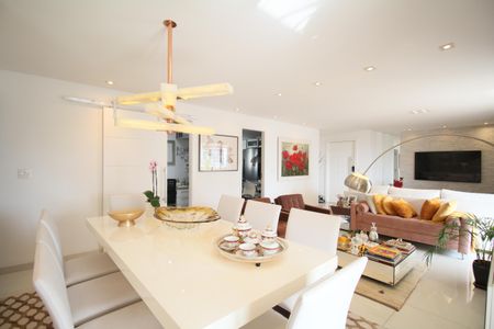 Apartamento à venda com 172m², 3 quartos e 3 vagasSala