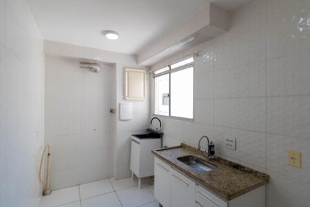 Apartamento para alugar com 70m², 2 quartos e 1 vaga Apartamento para alugar com 70m², 2 quartos e 1 vagaCozinha e Área de Serviço