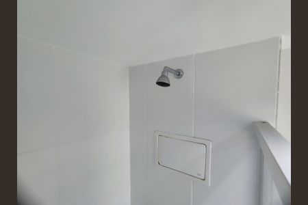 Apartamento à venda com 74m², 2 quartos e 1 vaga Apartamento à venda com 74m², 2 quartos e 1 vagaBanheiro social