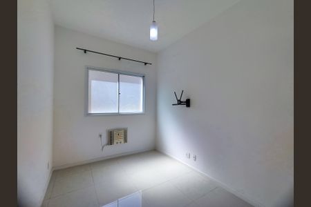 Apartamento à venda com 74m², 2 quartos e 1 vaga Apartamento à venda com 74m², 2 quartos e 1 vagaSuíte