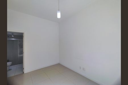 Apartamento à venda com 74m², 2 quartos e 1 vaga Apartamento à venda com 74m², 2 quartos e 1 vagaSuíte