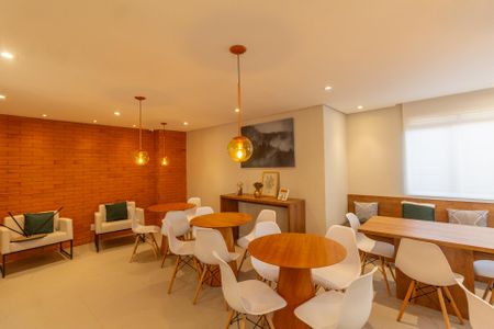 Apartamento à venda com 33m², 2 quartos e sem vaga Apartamento à venda com 33m², 2 quartos e sem vagaÁrea Comum - Salão de Festas