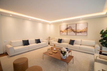 Casa à venda com 500m², 4 quartos e 5 vagas Casa à venda com 500m², 4 quartos e 5 vagasSALA DE ESTAR