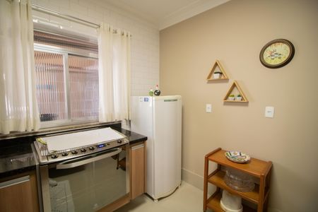 Casa à venda com 500m², 4 quartos e 5 vagas Casa à venda com 500m², 4 quartos e 5 vagasCOZINHA 1