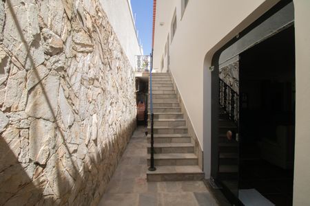 Casa à venda com 500m², 4 quartos e 5 vagas Casa à venda com 500m², 4 quartos e 5 vagasGARAGEM