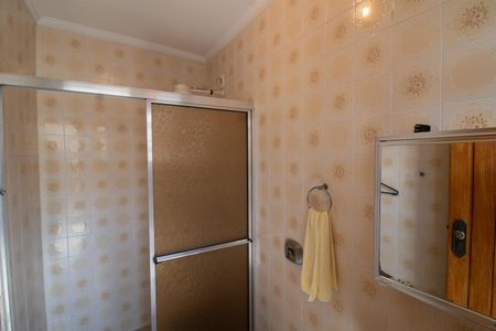 Casa à venda com 500m², 4 quartos e 5 vagas Casa à venda com 500m², 4 quartos e 5 vagasBANHEIRO DA ÁREA DE SERVIÇO