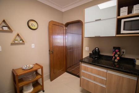 Casa à venda com 500m², 4 quartos e 5 vagas Casa à venda com 500m², 4 quartos e 5 vagasCOZINHA 1