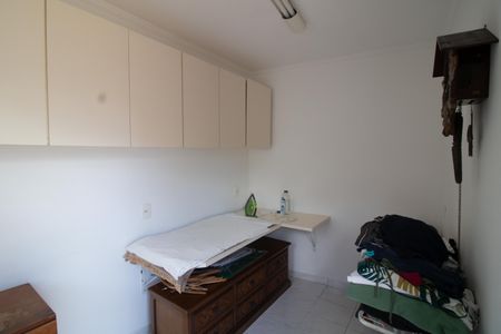 Casa à venda com 500m², 4 quartos e 5 vagas Casa à venda com 500m², 4 quartos e 5 vagasDISPENSA