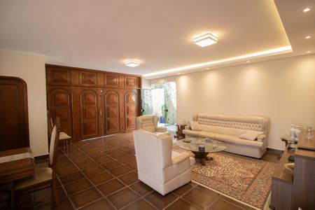 SALA de casa à venda com 4 quartos, 500m² em Jardim Sao Bento, São Paulo