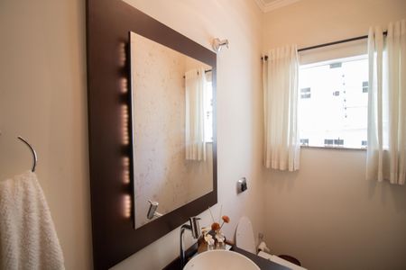 Casa à venda com 500m², 4 quartos e 5 vagas Casa à venda com 500m², 4 quartos e 5 vagasLAVABO 2