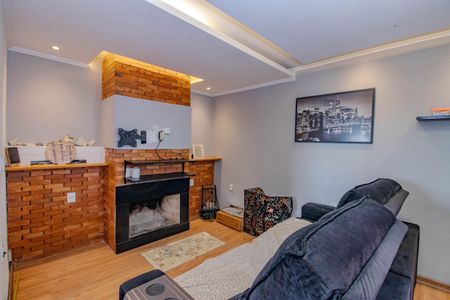 Sala de casa para alugar com 3 quartos, 70m² em Jardim Dona Leopoldina, Porto Alegre