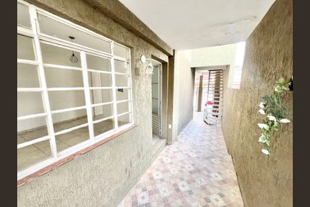 Casa para alugar com 126m², 2 quartos e 1 vaga Casa para alugar com 126m², 2 quartos e 1 vagaQuintal