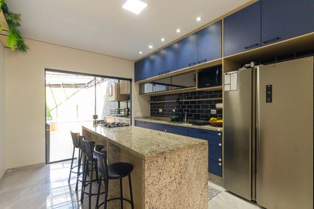 Casa à venda com 125m², 3 quartos e 2 vagasCozinha 