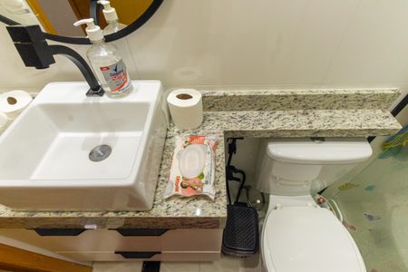 Casa à venda com 125m², 3 quartos e 2 vagasBanheiro da Suíte 2
