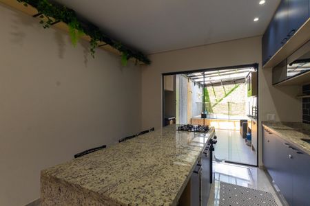 Casa à venda com 125m², 3 quartos e 2 vagasCozinha 