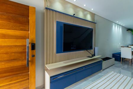 Sala de casa à venda com 3 quartos, 125m² em Vila Carrão, São Paulo