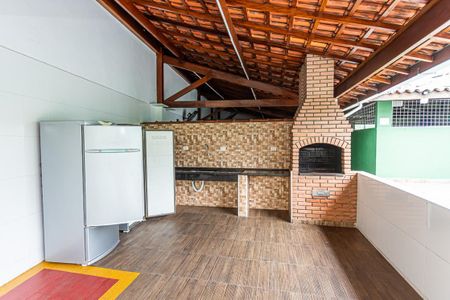 Apartamento para alugar com 48m², 2 quartos e 1 vaga Apartamento para alugar com 48m², 2 quartos e 1 vagaÁrea comum - Churrasqueira