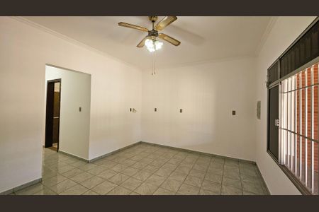 Casa à venda com 266m², 5 quartos e 5 vagas