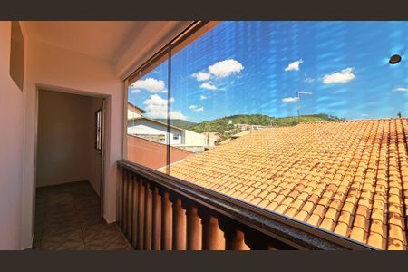 Casa à venda com 266m², 5 quartos e 5 vagas