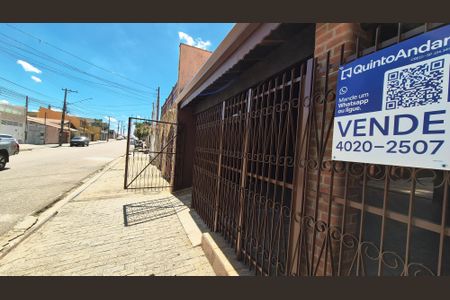 Casa à venda com 266m², 5 quartos e 5 vagas