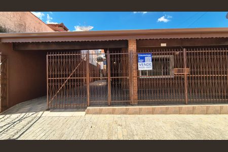 Casa à venda com 266m², 5 quartos e 5 vagas