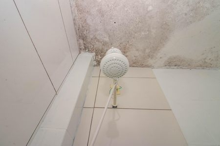 Casa à venda com 100m², 4 quartos e 2 vagasBanheiro ( Piso 1)